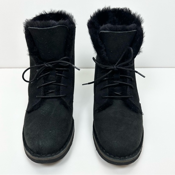 Ugg Quincy Boots - Picture 5 of 13